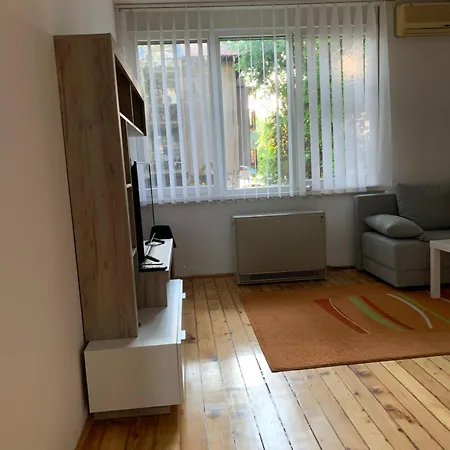 Апартаменты Tvrdjava *